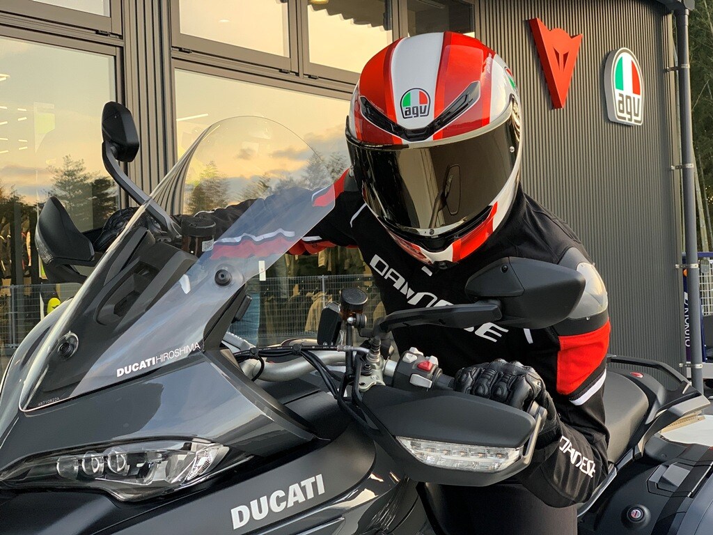 快適さと安全性を両立！RACING 3 D-DRY® JACKETの魅力を解説